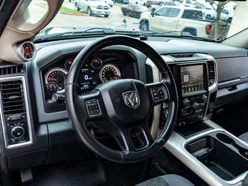 Used 2017 RAM 1500 Lone Star AWD/4WD image 16