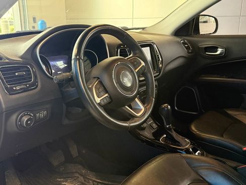 Used 2018 Jeep Compass Limited AWD/4WD image 15