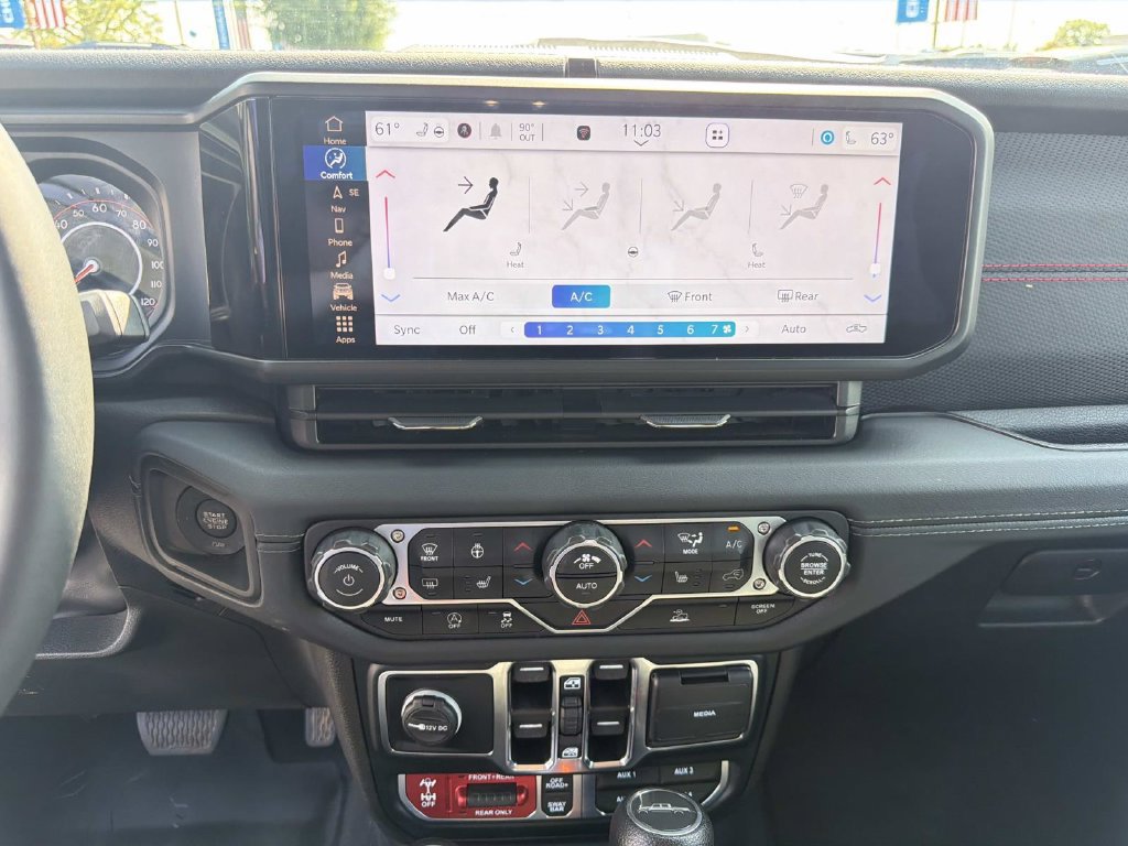 Used 2024 Jeep Gladiator Rubicon w/ Technology Group AWD/4WD image 26