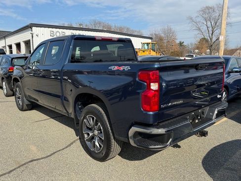 Used 2023 Chevrolet Silverado 1500 LT image 2