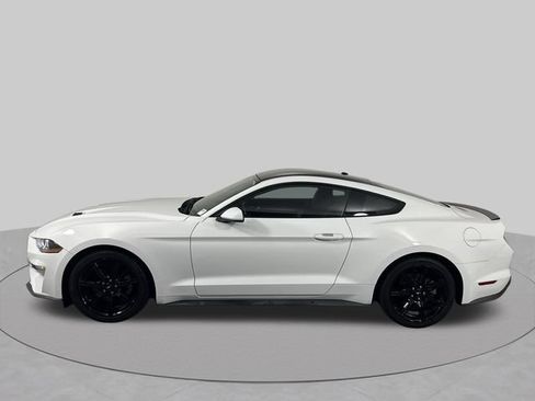 Used 2018 Ford Mustang Coupe w/ Equipment Group 101A RWD image 29