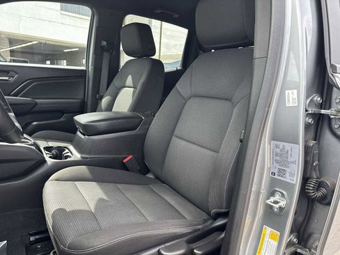 Used 2023 Chevrolet Colorado LT RWD image 15