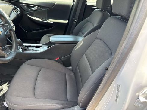 Used 2020 Chevrolet Malibu LT FWD image 16