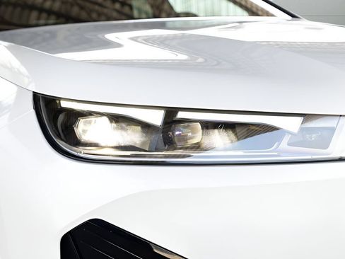 Used 2023 BMW iX M60 w/ Executive Package AWD/4WD image 11