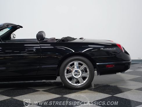 Used 2005 Ford Thunderbird RWD image 24