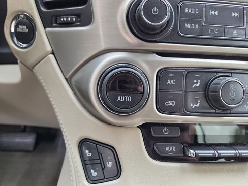 Used 2020 GMC Yukon XL Denali image 23