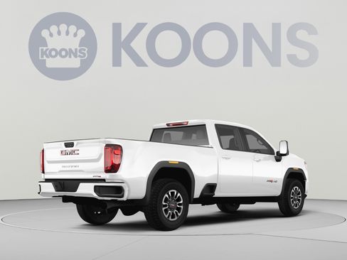 Used 2023 GMC Sierra 2500 AT4 AWD/4WD image 4