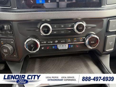 Used 2024 Ford F250 Platinum AWD/4WD image 26