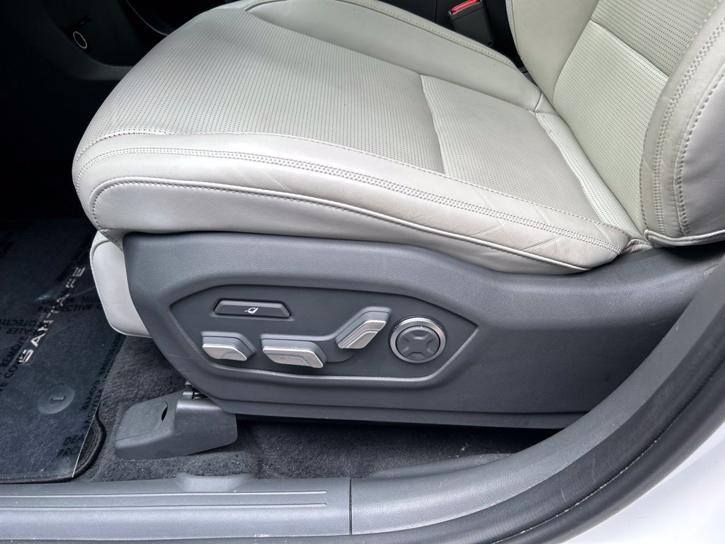 Used 2024 Hyundai Santa Fe Calligraphy AWD/4WD image 16