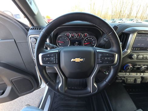 Used 2023 Chevrolet Silverado 3500 LT w/ Convenience Package image 18