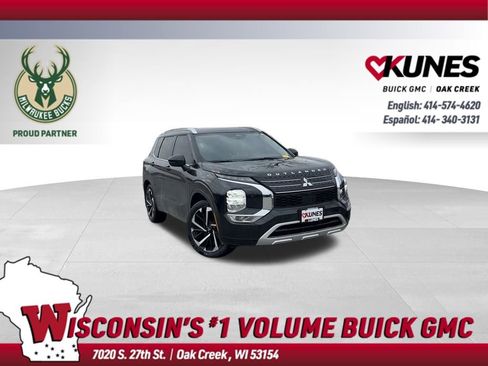 Used 2022 Mitsubishi Outlander SEL image 1