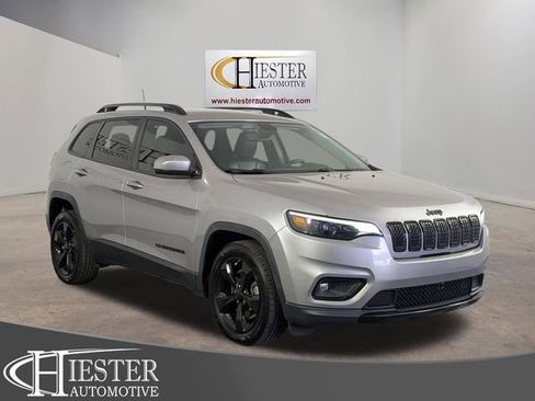 Used 2020 Jeep Cherokee Latitude Plus image 1
