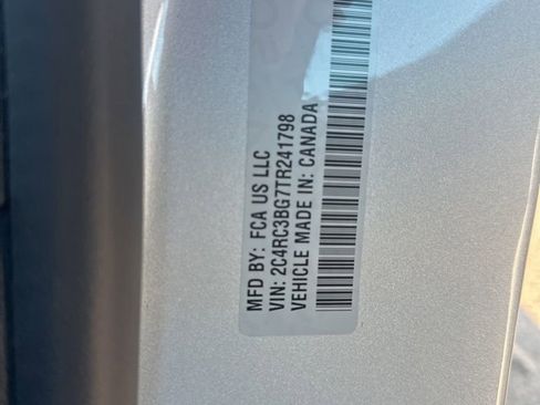 New 2026 Chrysler Pacifica Select image 31