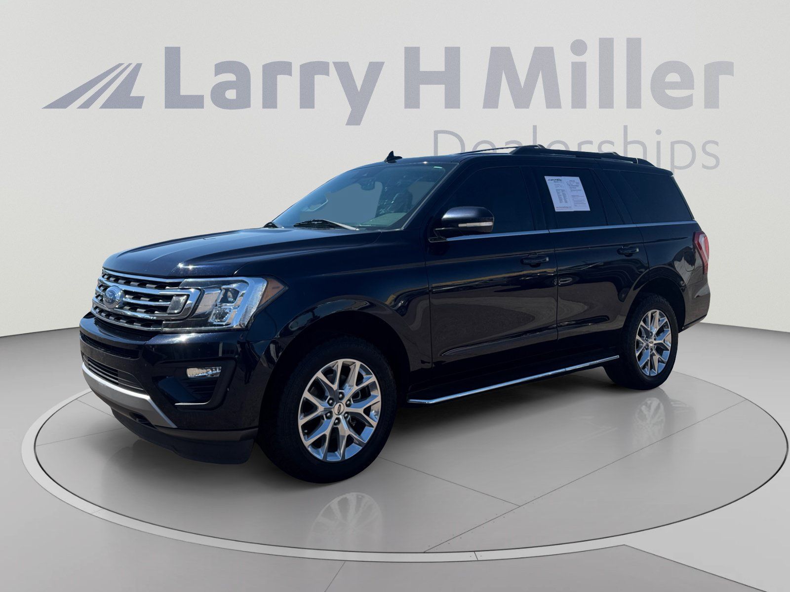 Used 2021 Ford Expedition XLT AWD/4WD image 1