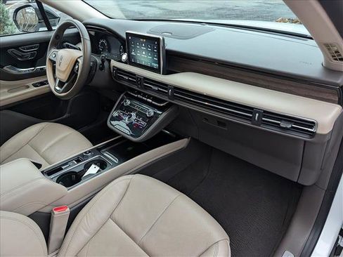 Used 2020 Lincoln Corsair Reserve w/ Elements Package image 16