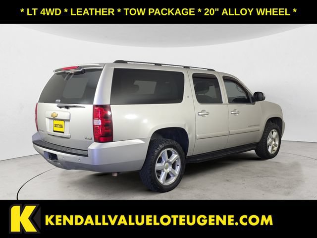 Used 2007 Chevrolet Suburban LT w/ LT Preferred Equipment Group AWD/4WD image 2