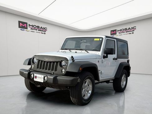 Used 2016 Jeep Wrangler Sport w/ Quick Order Package 24S AWD/4WD image 3