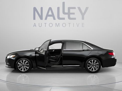 Used 2017 Lincoln Continental Reserve w/ Luxury Package image 2