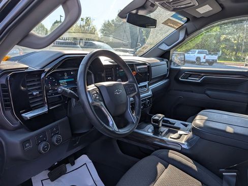 Used 2023 Chevrolet Silverado 1500 RST image 8