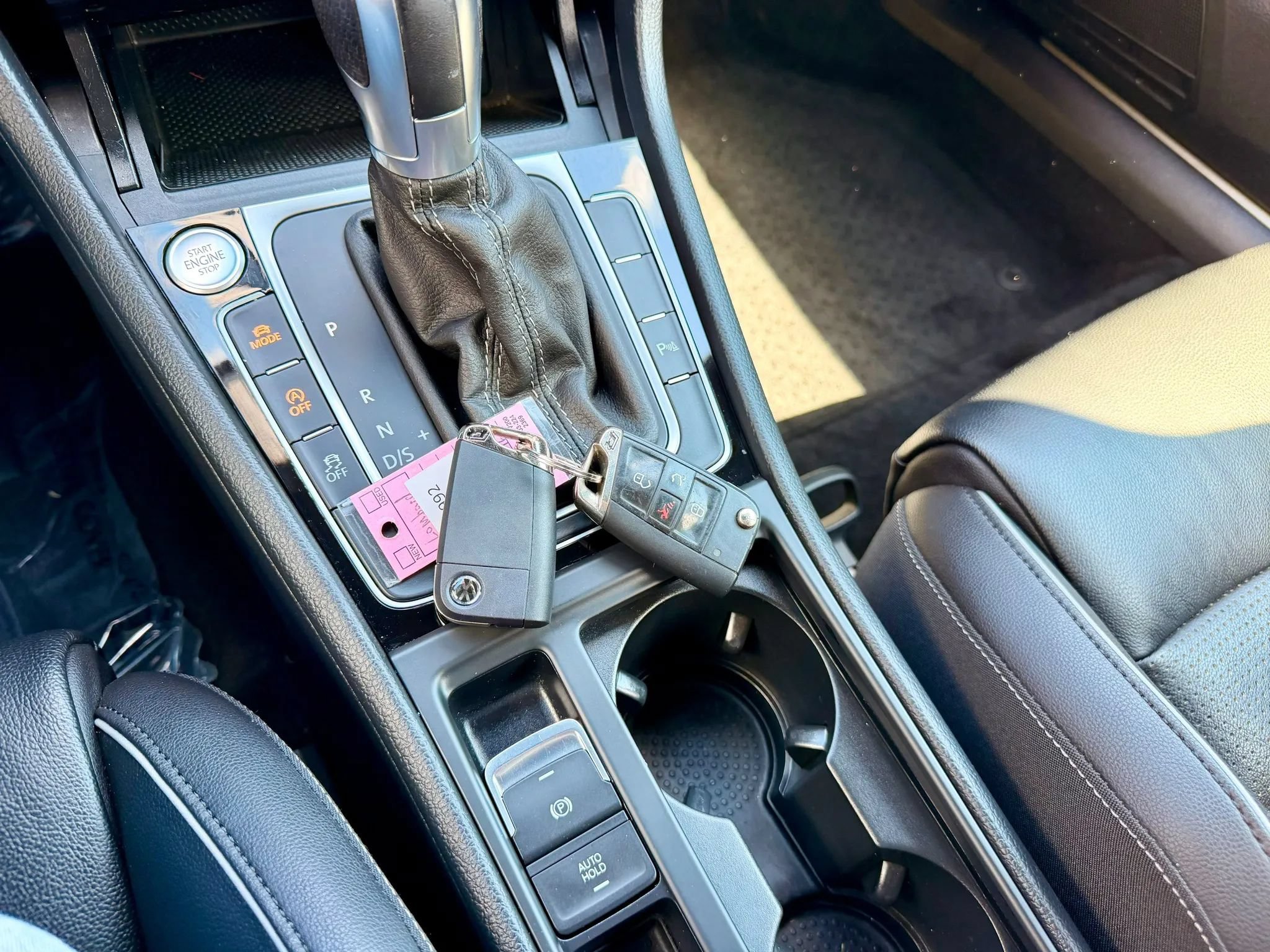 Used 2019 Volkswagen Golf R 4-Door AWD/4WD image 12
