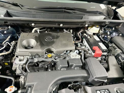 Used 2025 Toyota RAV4 XLE AWD/4WD image 30