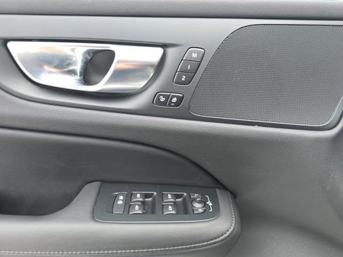 Certified 2025 Volvo V60 B5 Cross Country Plus image 26