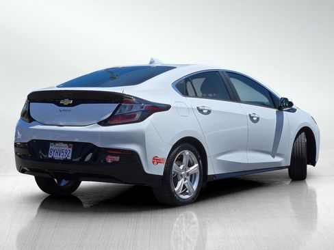 Used 2018 Chevrolet Volt LT w/ Comfort Package FWD image 5