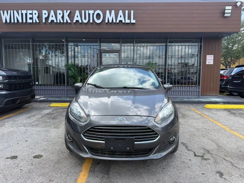 Used 2019 Ford Fiesta SE w/ Equipment Group 201A FWD image 2