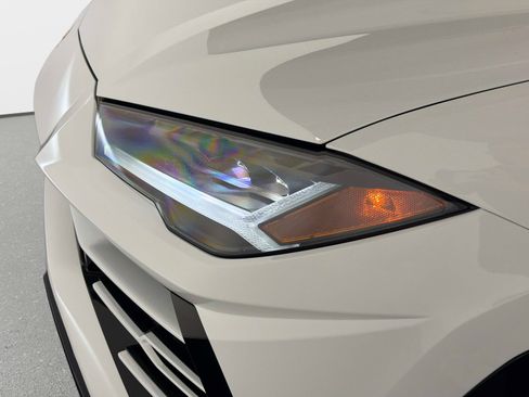Used 2019 Lamborghini Urus AWD/4WD image 10