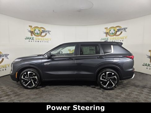New 2025 Mitsubishi Outlander SE image 4