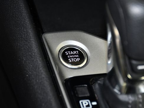 Used 2024 Nissan Altima 2.5 SV FWD image 25