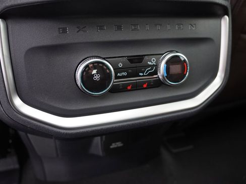 New 2025 Ford Expedition King Ranch image 14