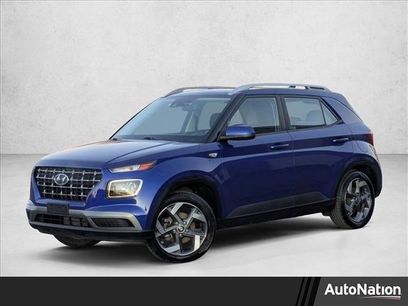 Used 2022 Hyundai Venue SEL w/ Cargo Package