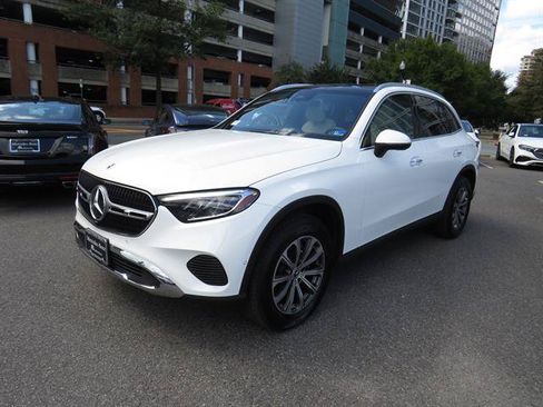 Used 2026 Mercedes-Benz GLC 300 4MATIC image 1