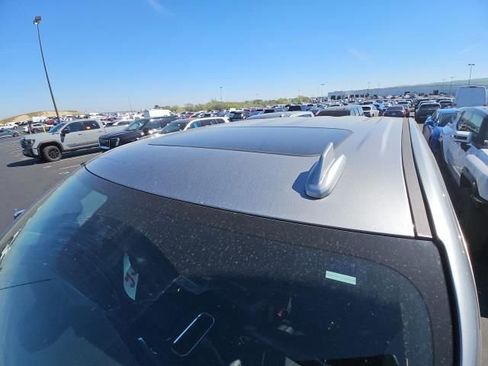 Used 2024 GMC Sierra 2500 Denali w/ Denali Reserve Package image 4