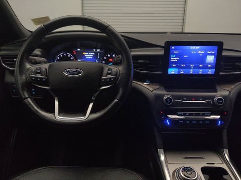 Used 2020 Ford Explorer Limited image 22