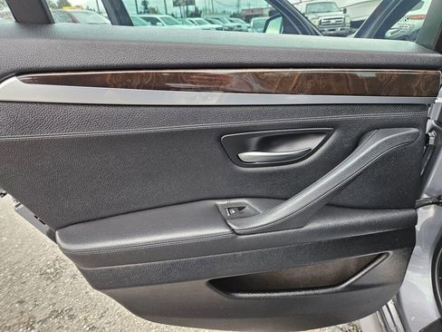 Used 2012 BMW 550i xDrive Sedan image 9