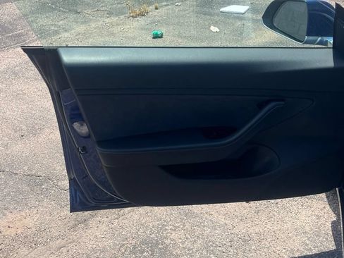 Used 2018 Tesla Model 3 Long Range RWD image 5