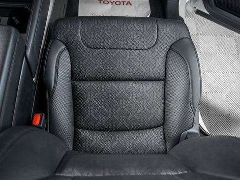 Used 2022 Toyota Tundra Limited image 38