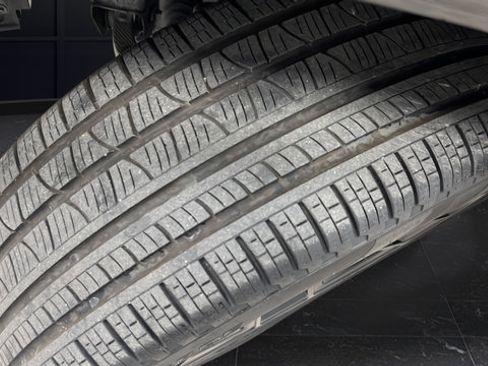 Used 2022 RAM 1500 Laramie AWD/4WD image 39