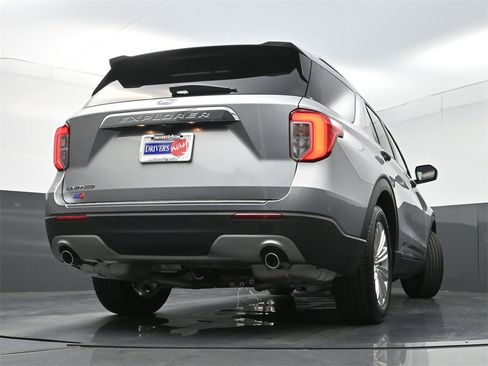 Used 2020 Ford Explorer Limited image 31