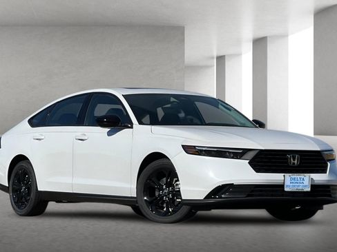 Certified 2025 Honda Accord SE image 1