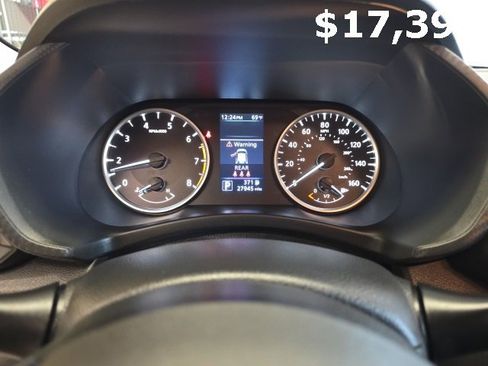 Used 2024 Nissan Sentra S image 25