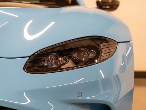 Used 2023 Aston Martin V12 Vantage RWD image 6