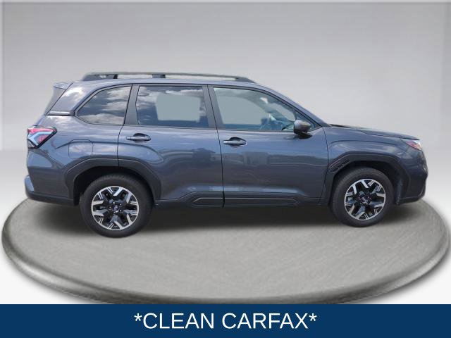 Used 2025 Subaru Forester Premium AWD/4WD image 5