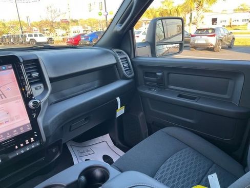 New 2026 RAM 2500 Tradesman AWD/4WD image 17