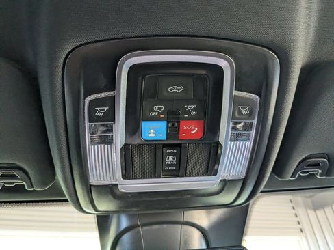 Used 2026 RAM 2500 Laramie AWD/4WD image 22