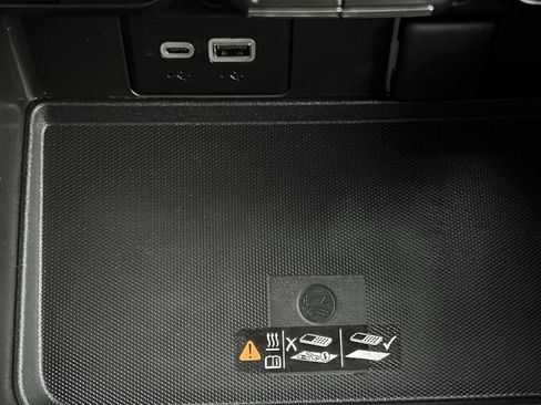 Used 2023 Chevrolet Suburban RST w/ Sport Performance Package image 31