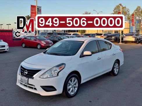 Used 2019 Nissan Versa SV image 1