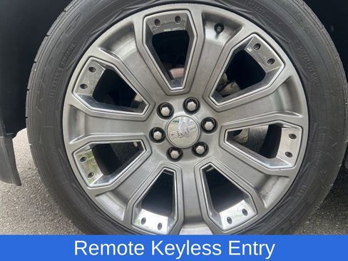 Used 2016 GMC Yukon Denali w/ Open Road Package image 10